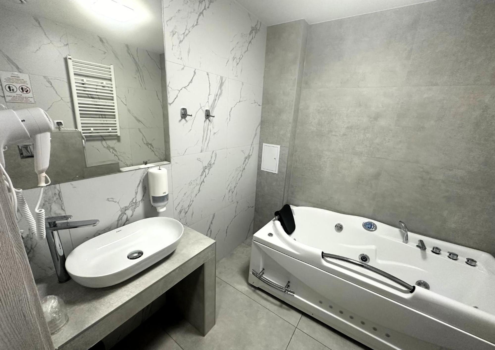 Miejsca Noclegowe W Arka Medical Spa Kolobrzeg Exterior photo